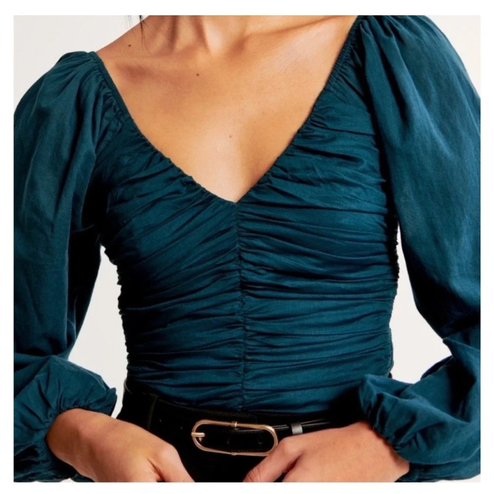 ABERCROMBIE & FITCH Ruched V-Neck Puff Sleeve Smocked Cotton Top Medium Teal NEW